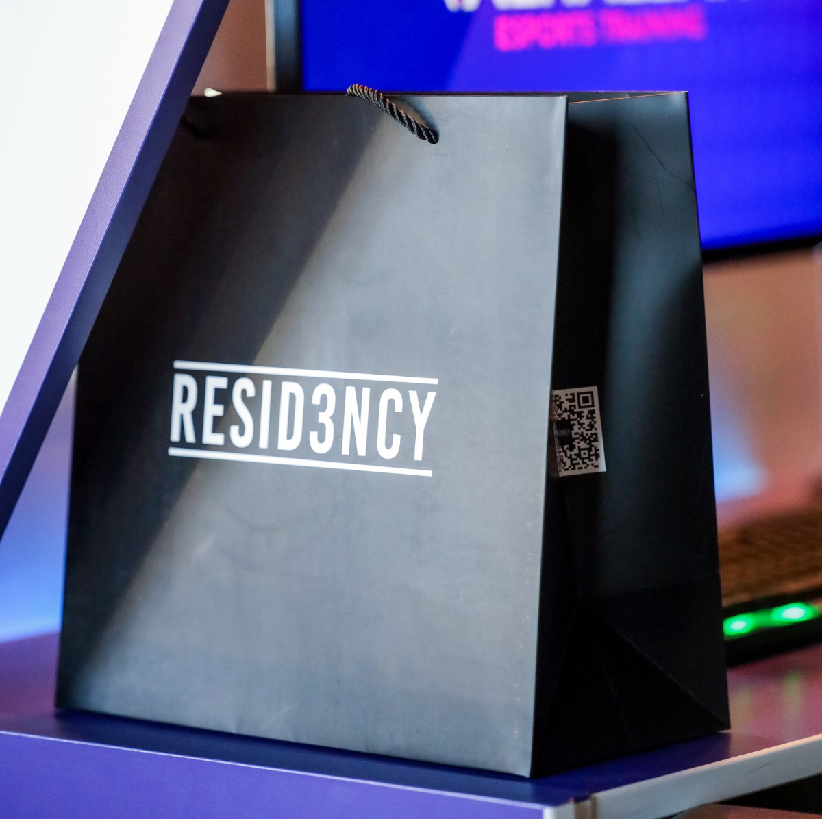 - THE GIFT BAG -